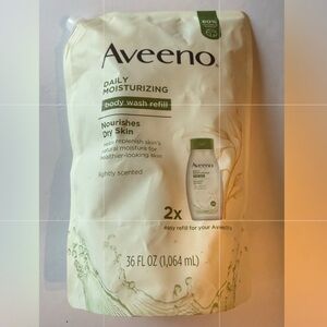 Aveeno Daily Moisturizing body wash refill. Nourishes dry skin, 36 oz